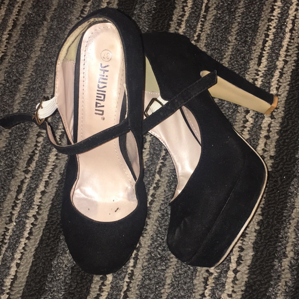 Black high heel shoes